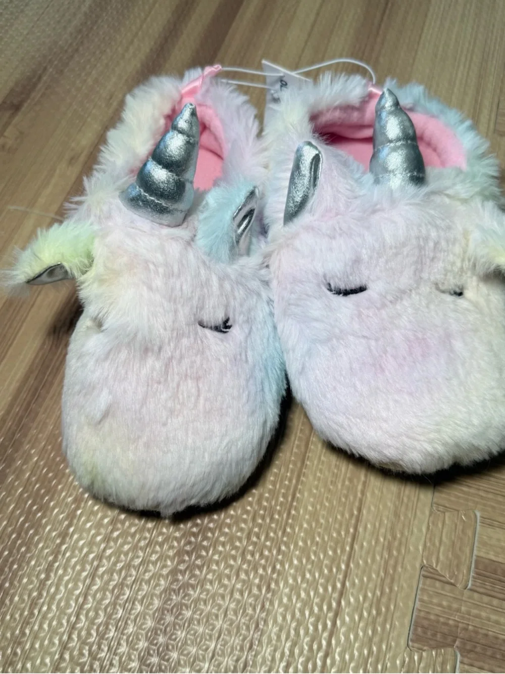 Old Navy Toddler Unicorn Slippers Fuzzy Plush Pink Size L (11)New